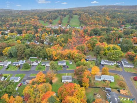 95 Manor Road Southington CT 06479