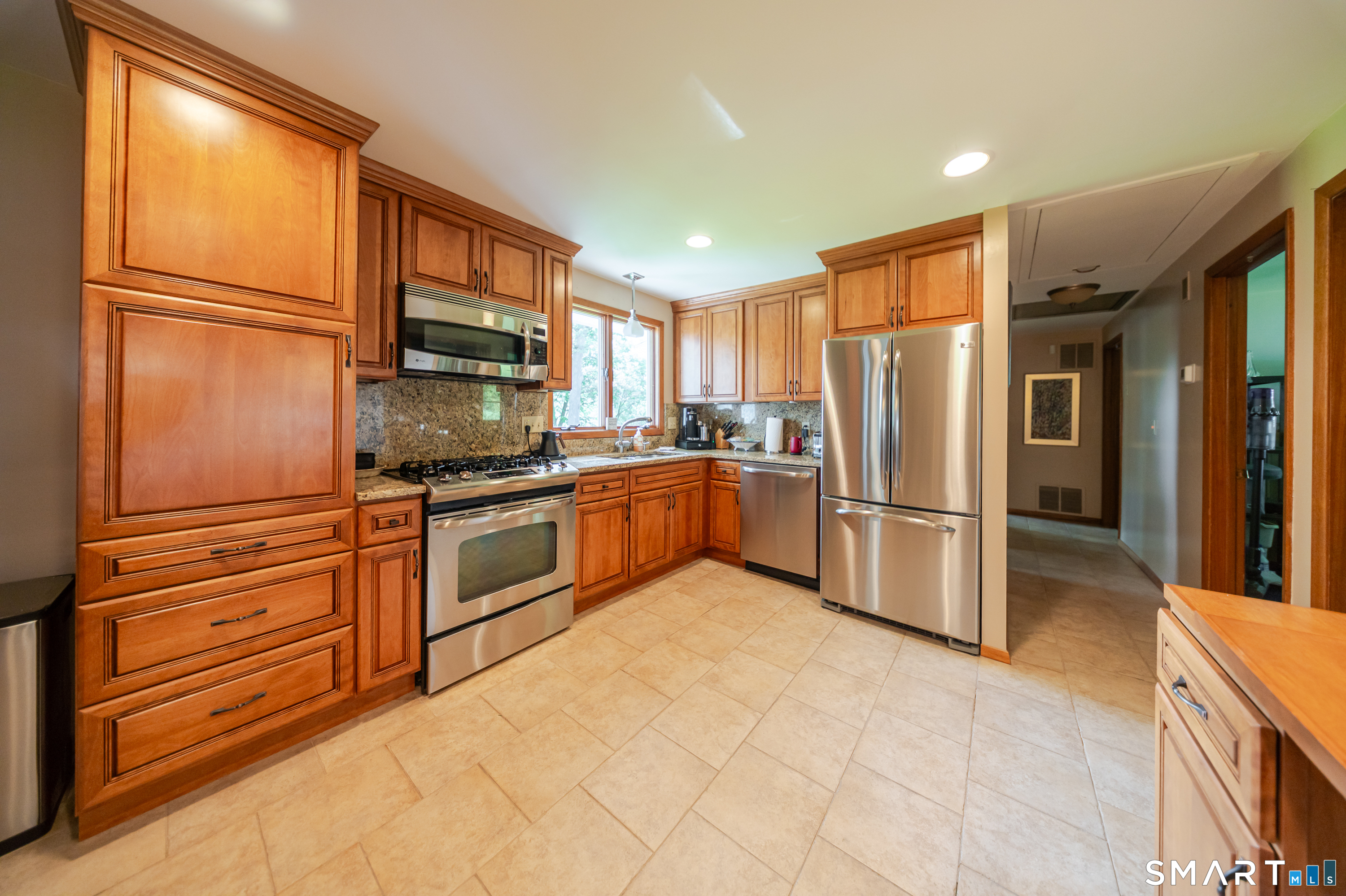 84 Christine Drive East Hartford CT 06108