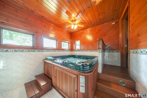 84 Christine Drive East Hartford CT 06108
