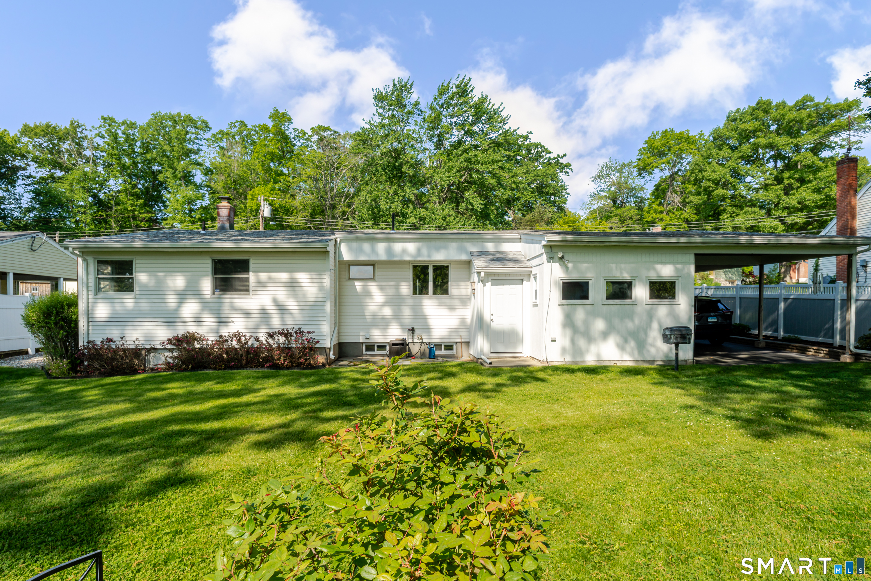 84 Christine Drive East Hartford CT 06108