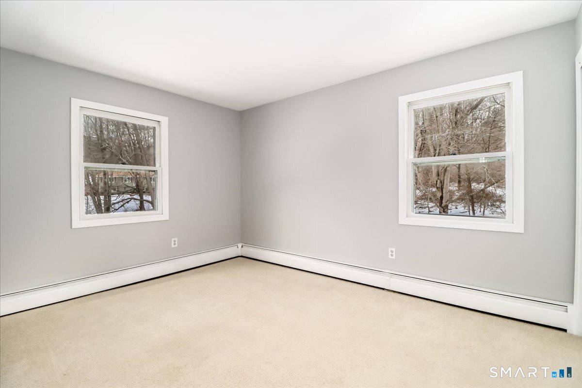 6 Westwood Terrace Newtown CT 06470