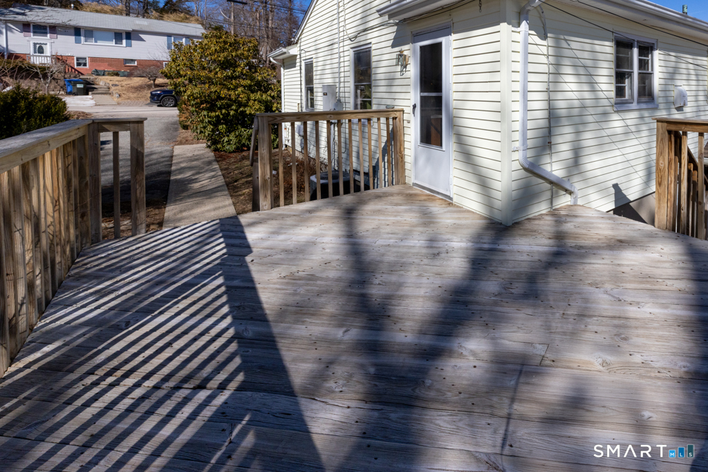 32 Cedar Lane Montville CT 06382
