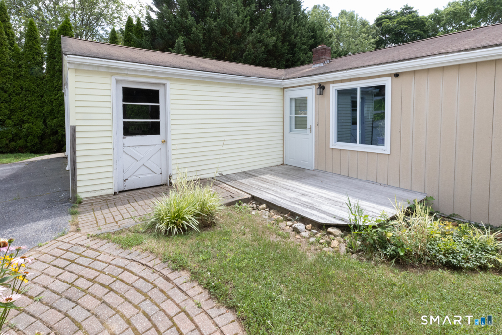 32 Cedar Lane Montville CT 06382