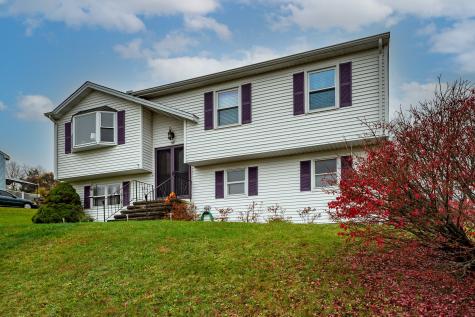 52 Cimarron Road Middletown CT 06457