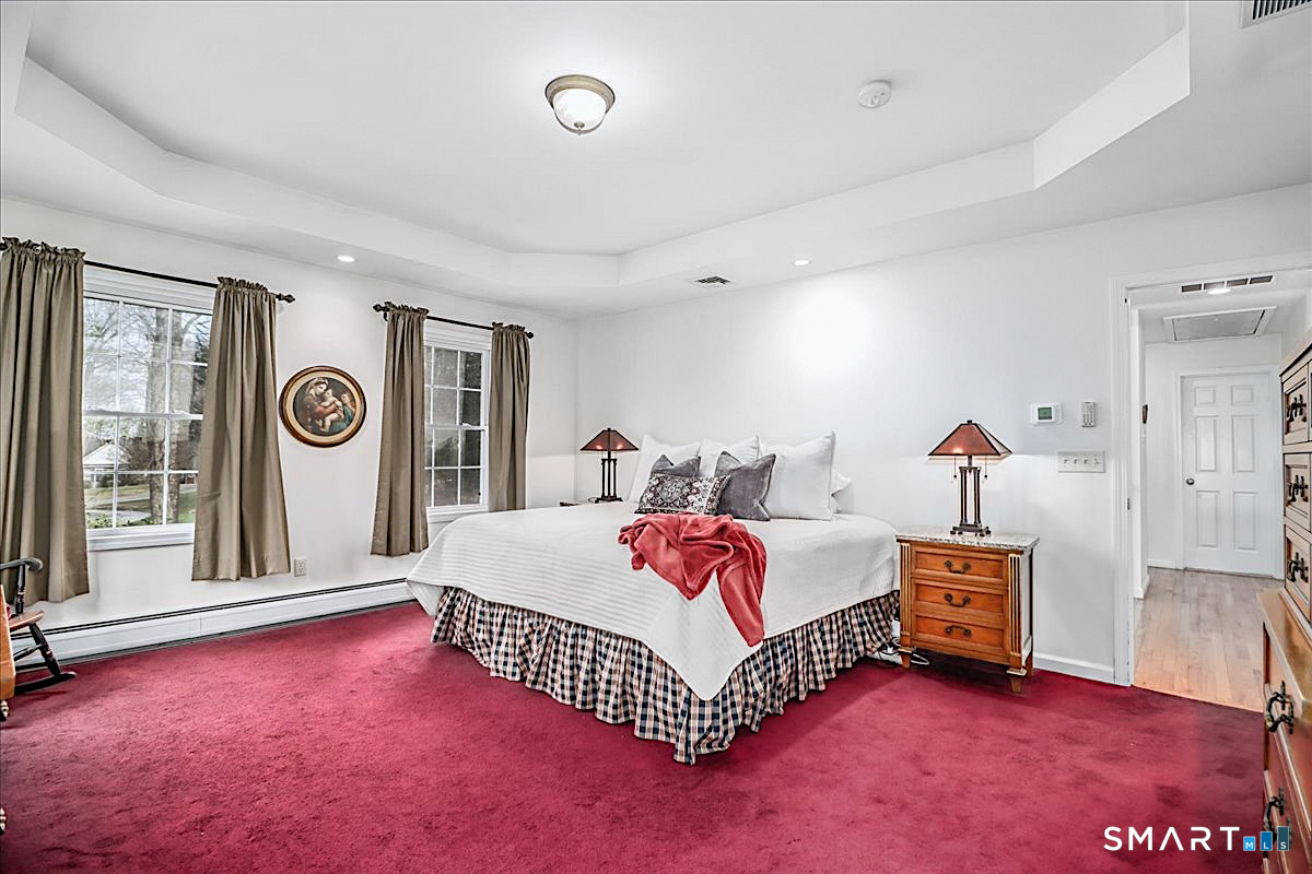 10 Ironwood Drive Newtown CT 06482