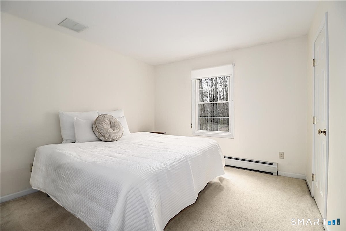 10 Ironwood Drive Newtown CT 06482