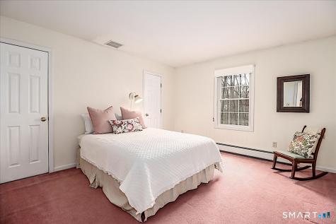 10 Ironwood Drive Newtown CT 06482