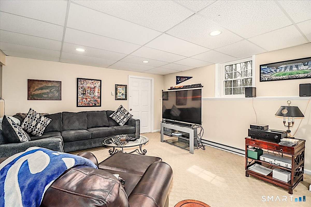 10 Ironwood Drive Newtown CT 06482