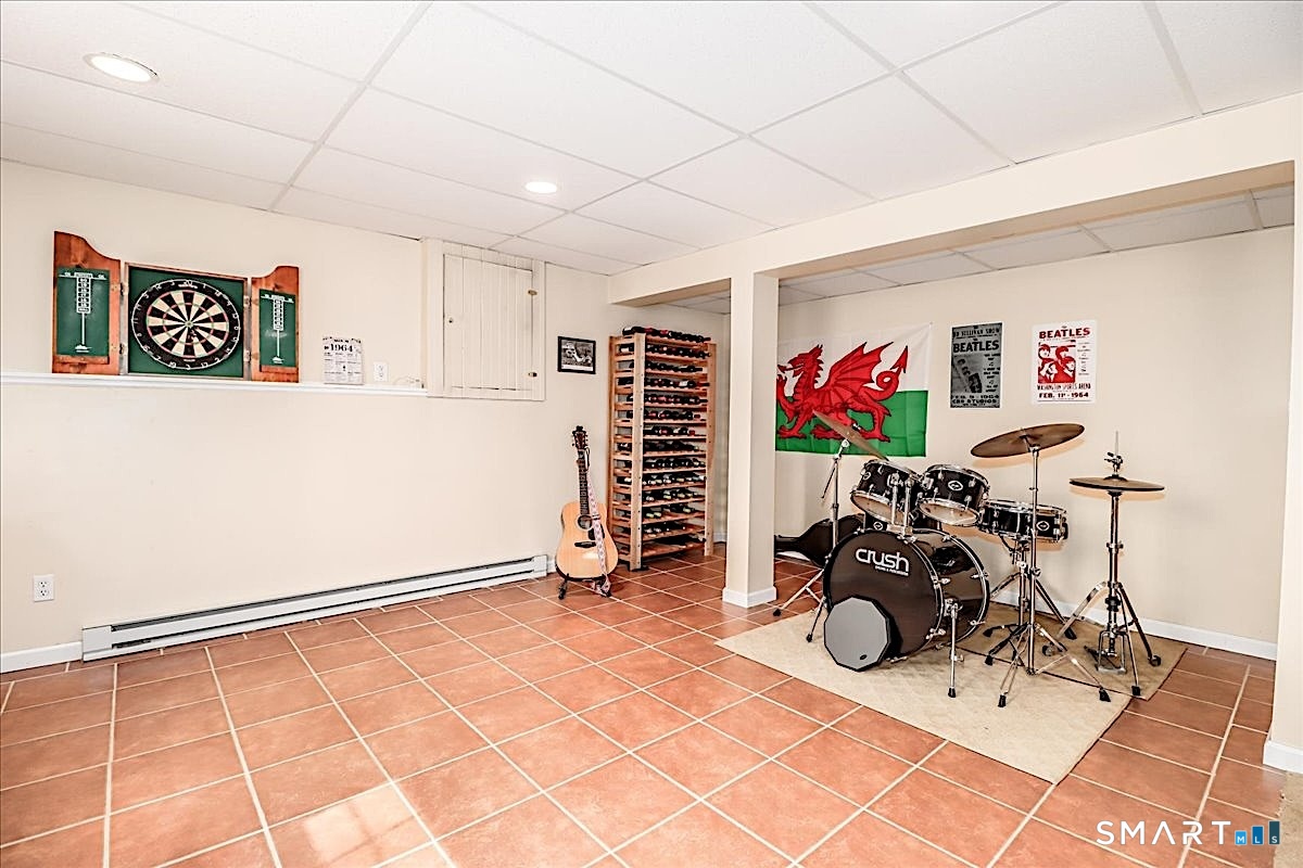 10 Ironwood Drive Newtown CT 06482