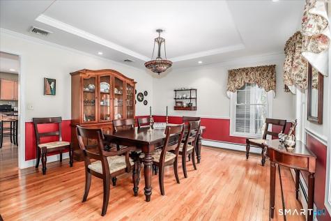 10 Ironwood Drive Newtown CT 06482