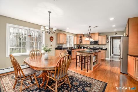 10 Ironwood Drive Newtown CT 06482