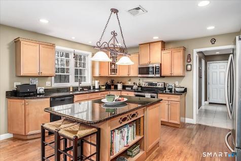 10 Ironwood Drive Newtown CT 06482