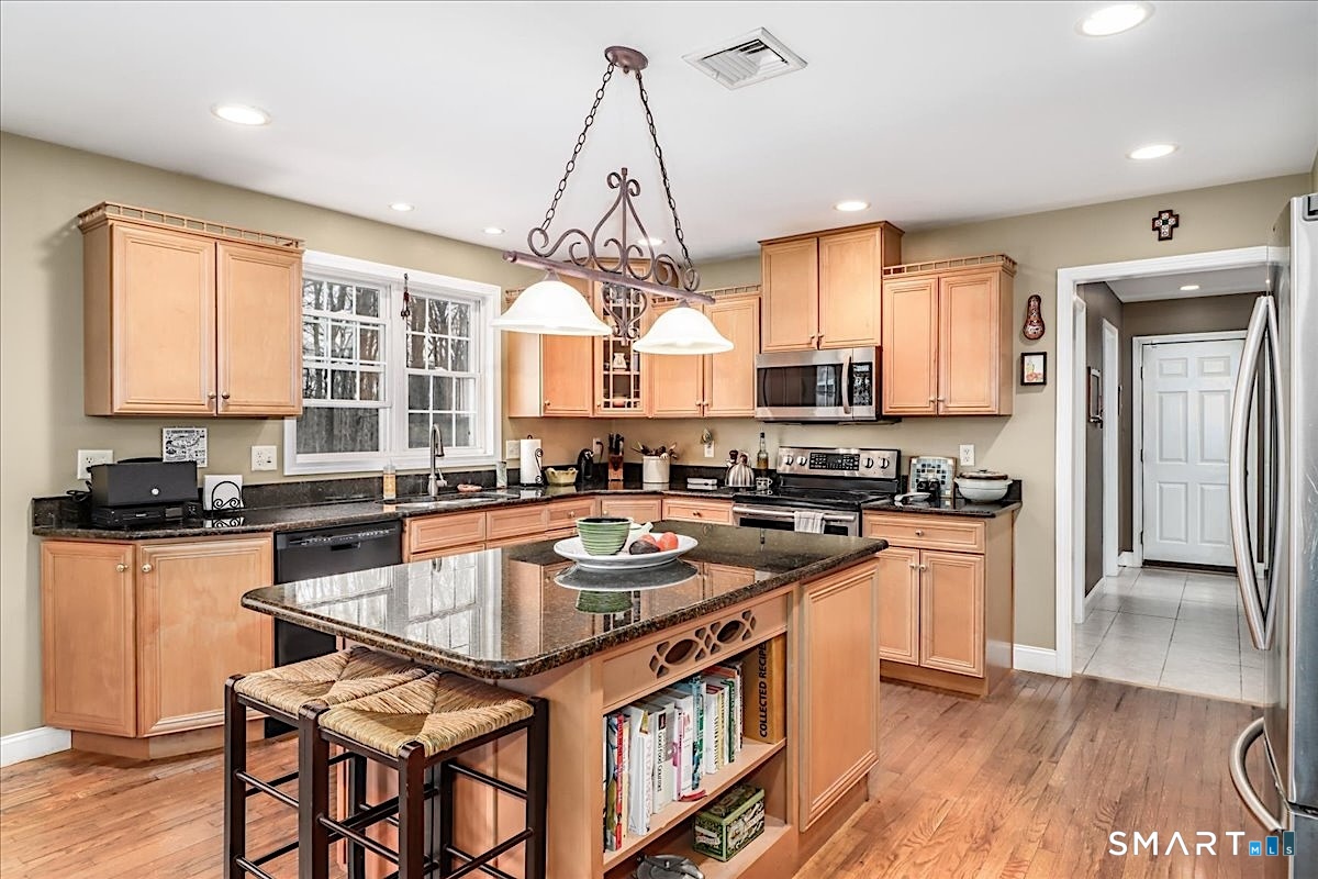 10 Ironwood Drive Newtown CT 06482