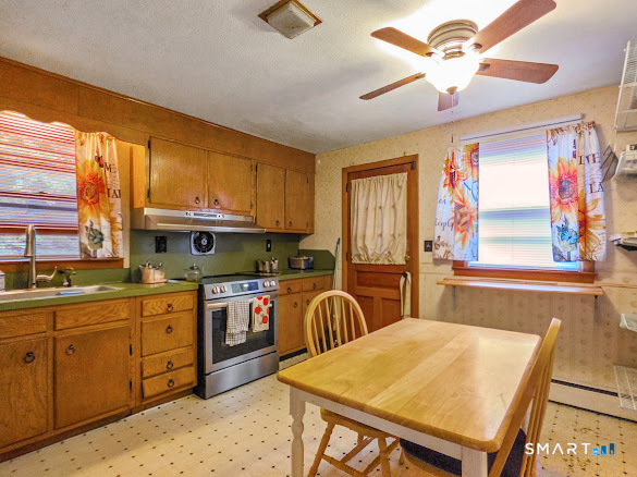 27 Norman Drive East Hartford CT 06108