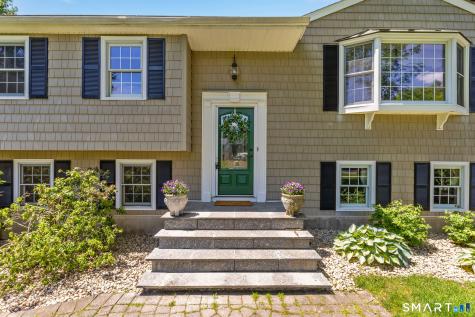 7 Banbury Road Simsbury CT 06092