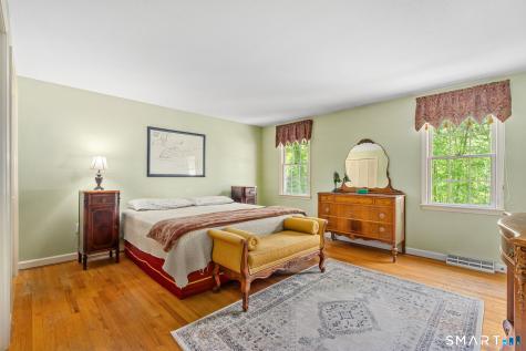 7 Banbury Road Simsbury CT 06092