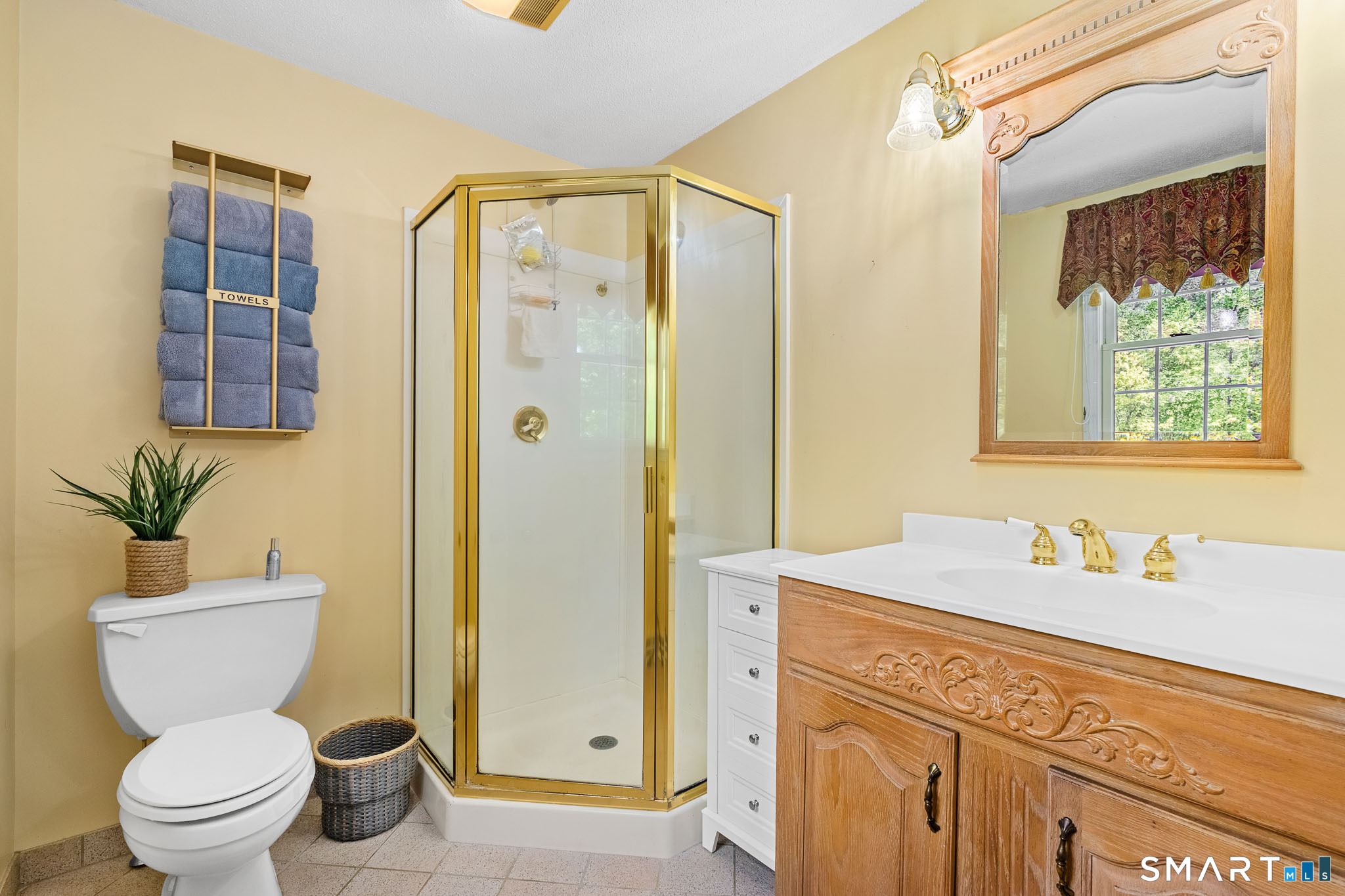 7 Banbury Road Simsbury CT 06092
