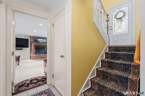 7 Banbury Road Simsbury CT 06092