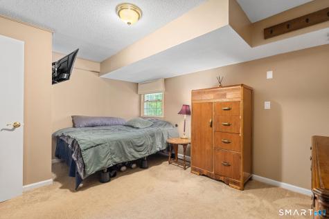 7 Banbury Road Simsbury CT 06092