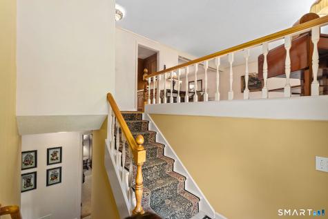 7 Banbury Road Simsbury CT 06092