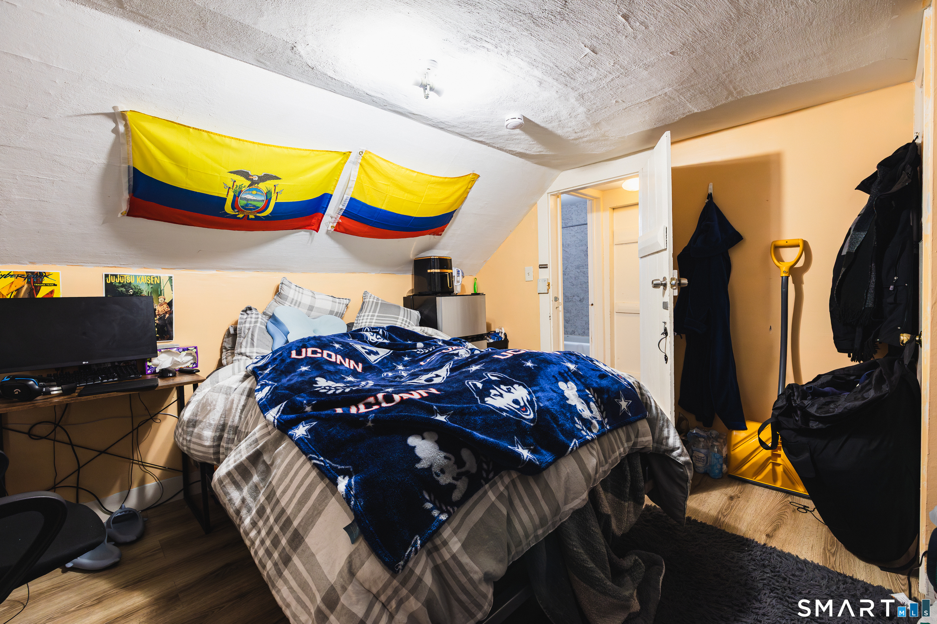 934 Storrs Road Mansfield CT 06268