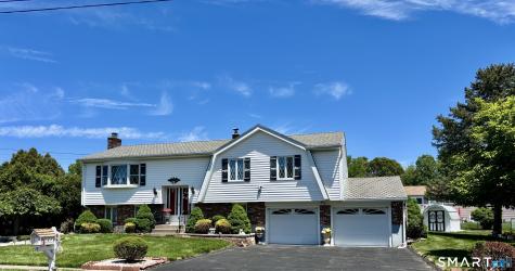 15 Bridle Path Lane West Haven CT 06516