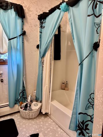 15 Bridle Path Lane West Haven CT 06516