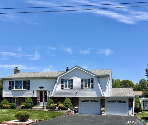 15 Bridle Path Lane West Haven CT 06516