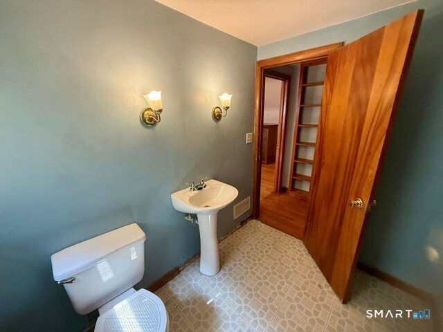 2269 Newfield Road Torrington CT 06790