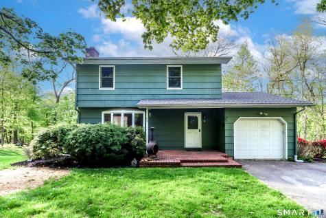 6 Barker Drive Newtown CT 06482