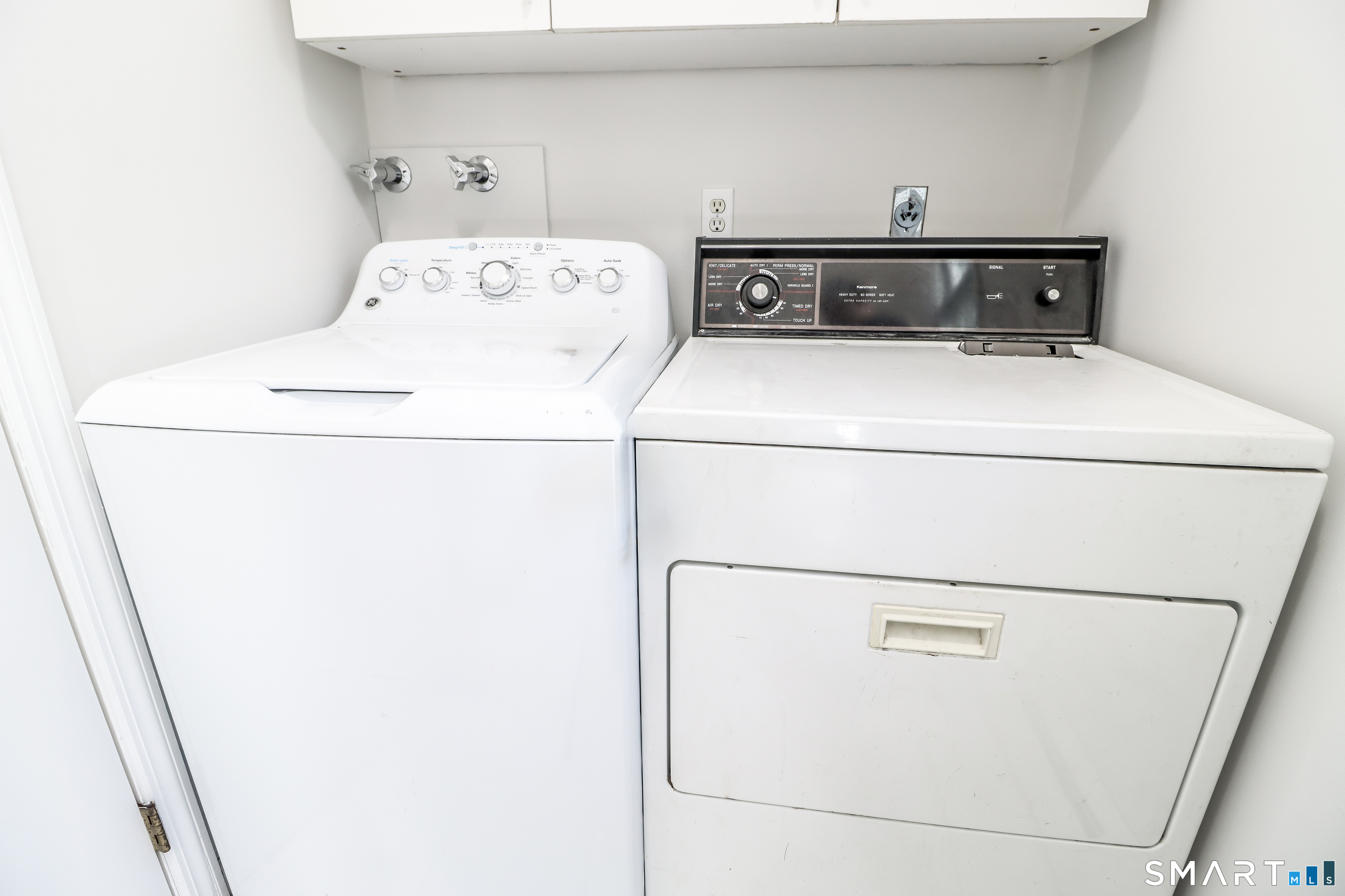 6 Barker Drive Newtown CT 06482