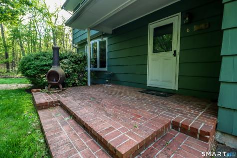 6 Barker Drive Newtown CT 06482