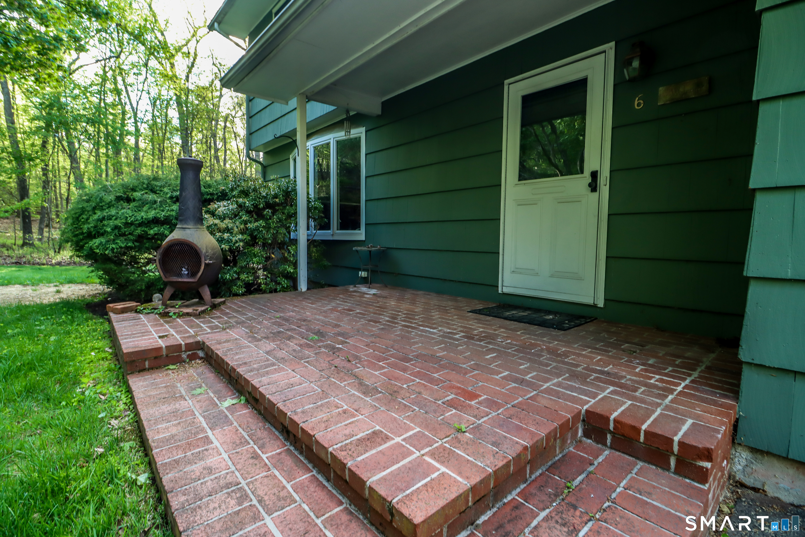 6 Barker Drive Newtown CT 06482