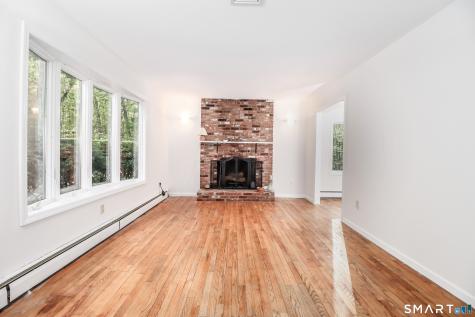 6 Barker Drive Newtown CT 06482