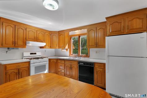 173 Brentmoor Road East Hartford CT 06118