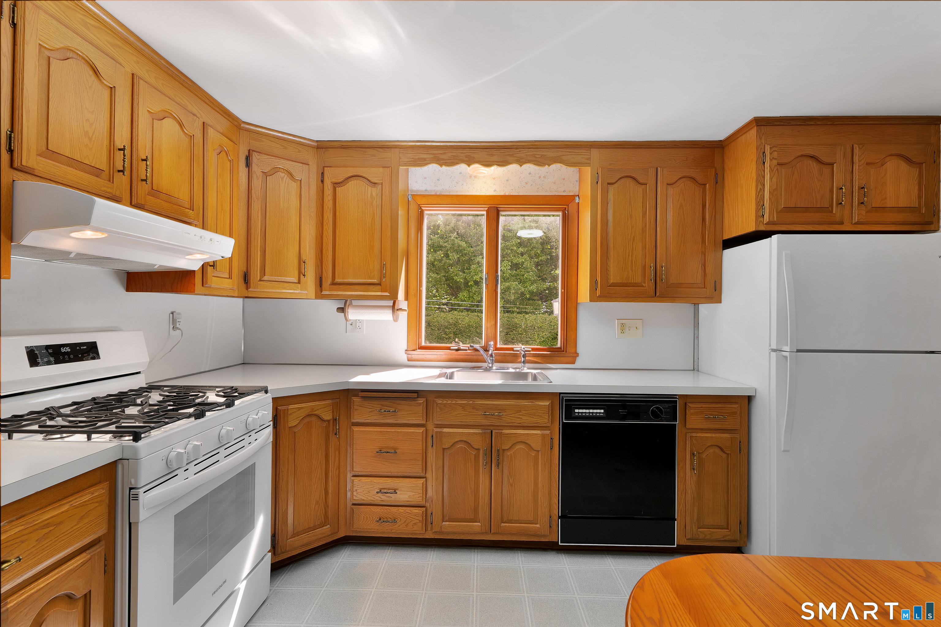 173 Brentmoor Road East Hartford CT 06118