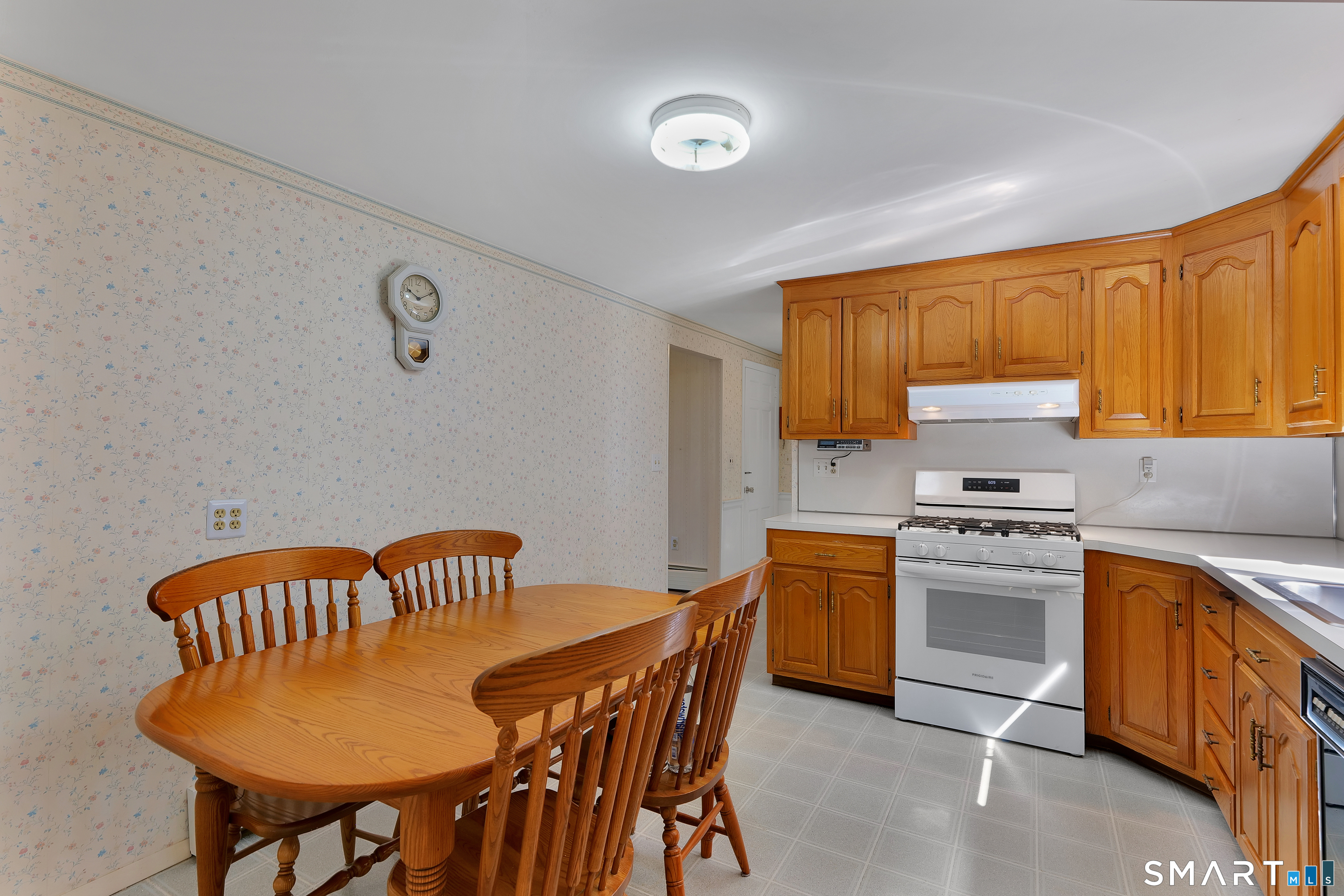 173 Brentmoor Road East Hartford CT 06118