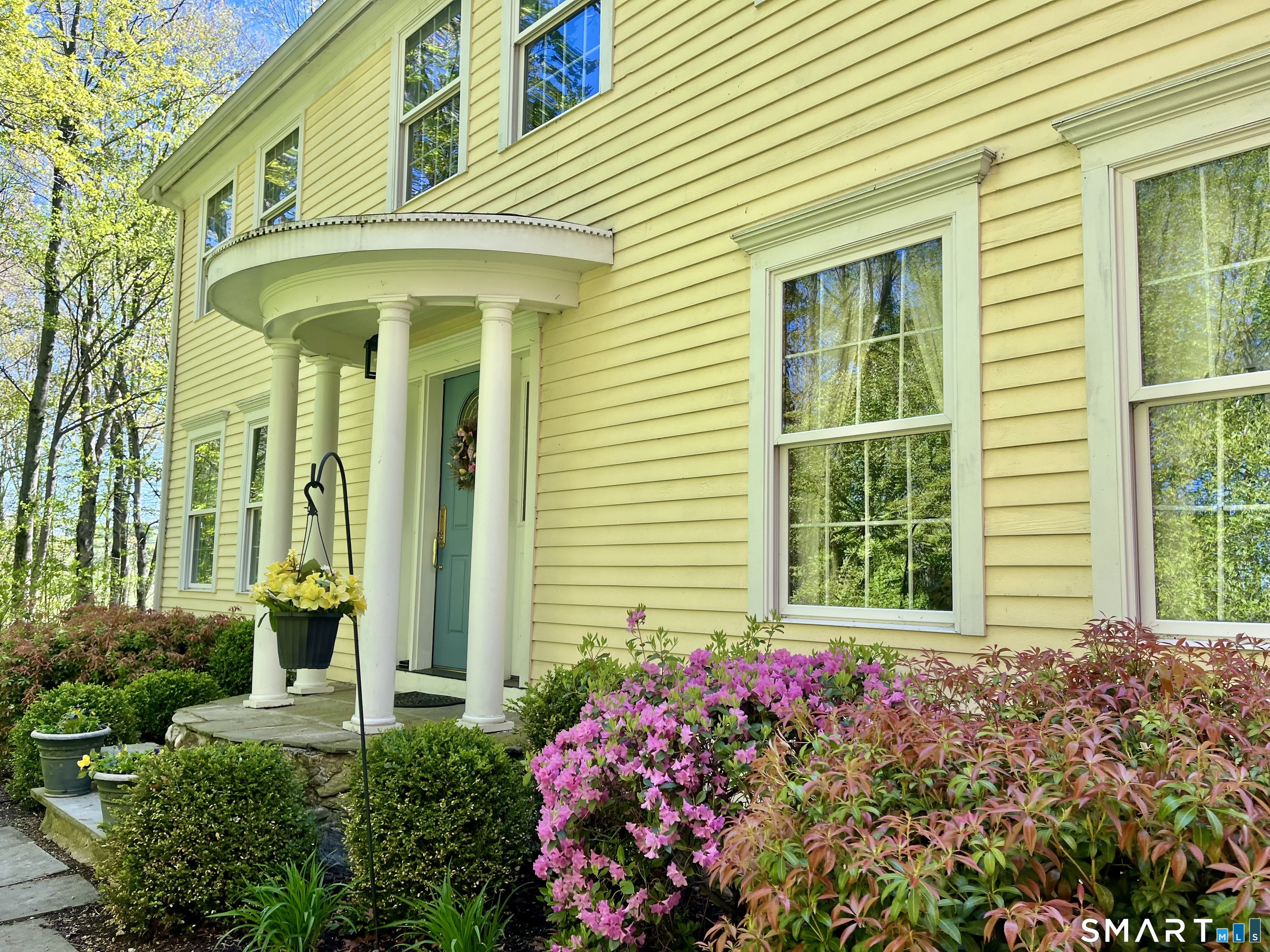 16 Jonathan Drive Roxbury CT 06783