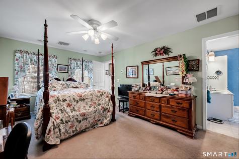 16 Jonathan Drive Roxbury CT 06783