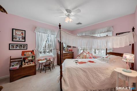 16 Jonathan Drive Roxbury CT 06783