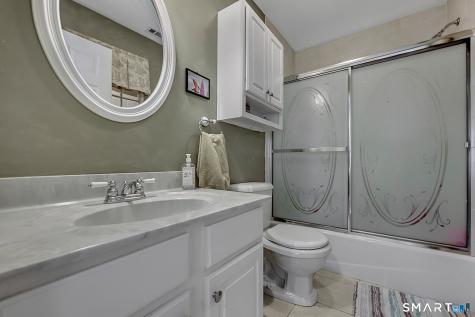 16 Jonathan Drive Roxbury CT 06783