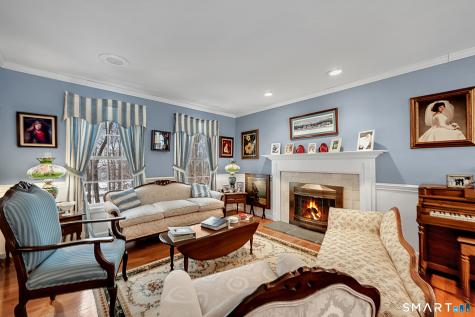 16 Jonathan Drive Roxbury CT 06783