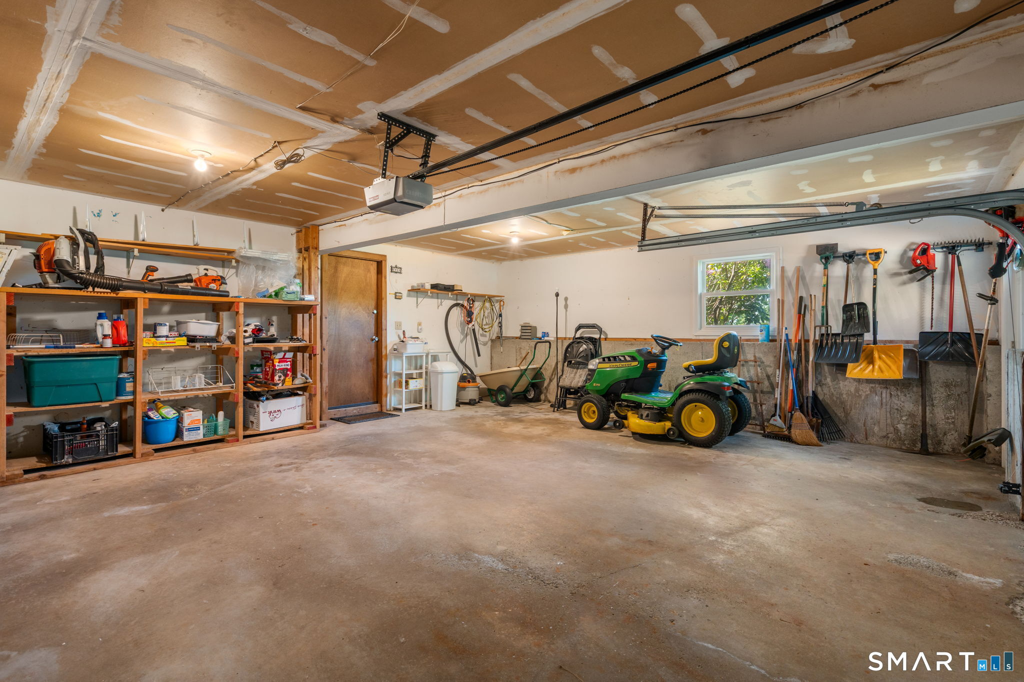 769 Middletown Avenue North Haven CT 06473
