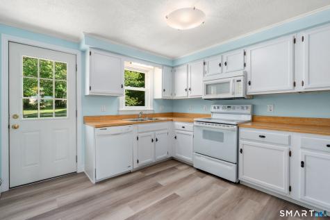 769 Middletown Avenue North Haven CT 06473