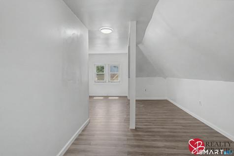 31 Smith Street West Haven CT 06516