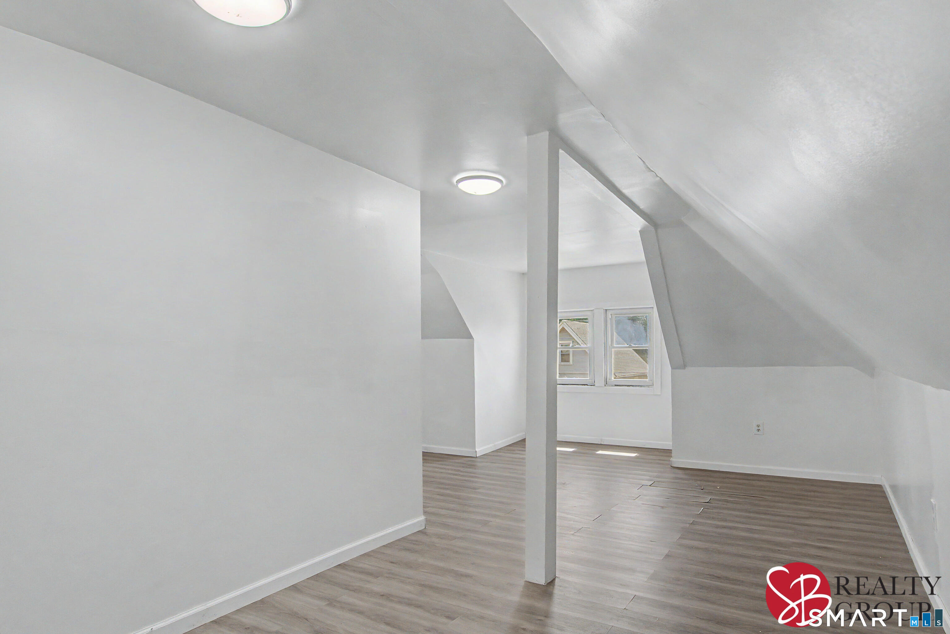 31 Smith Street West Haven CT 06516