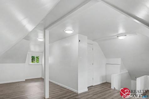 31 Smith Street West Haven CT 06516