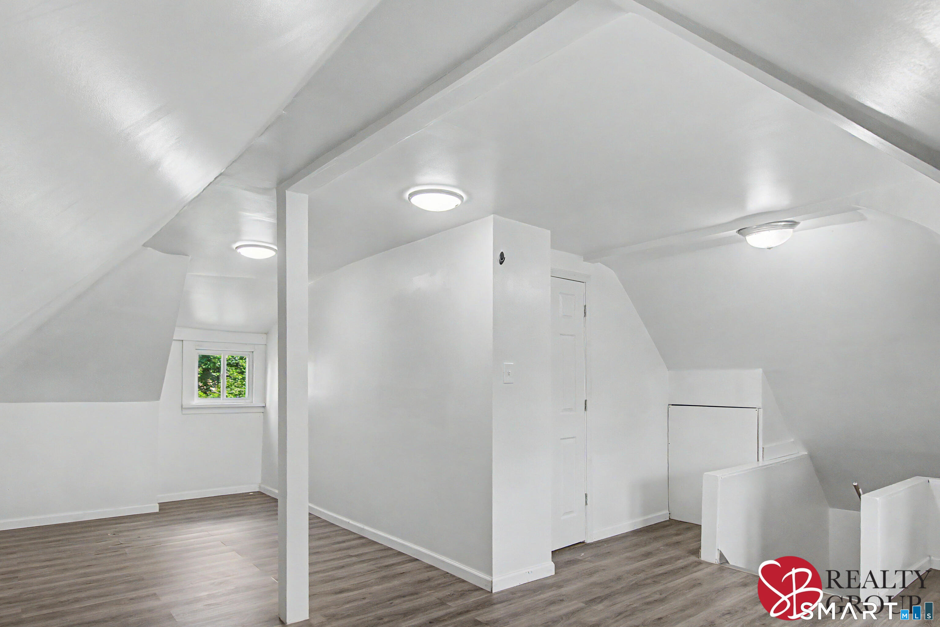 31 Smith Street West Haven CT 06516
