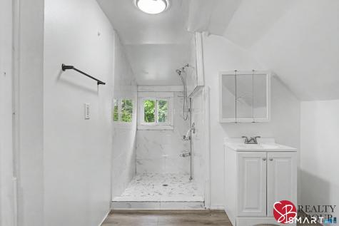 31 Smith Street West Haven CT 06516
