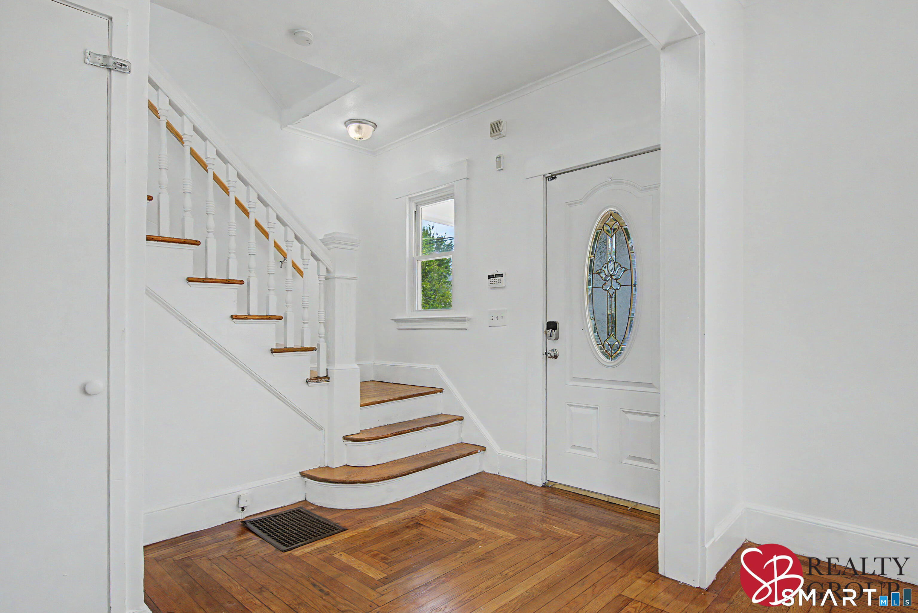 31 Smith Street West Haven CT 06516